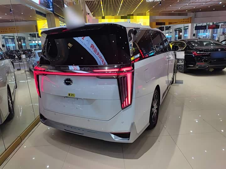 Фото 7 - GAC Trumpchi E9