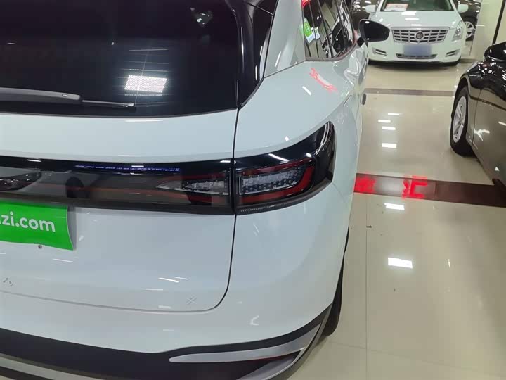 Фото 8 - Volkswagen ID.4 X