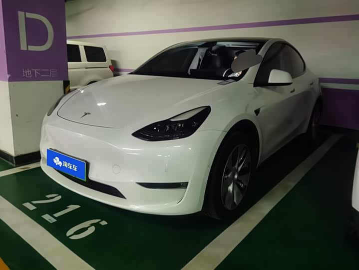 Фото 1 - Tesla Model Y