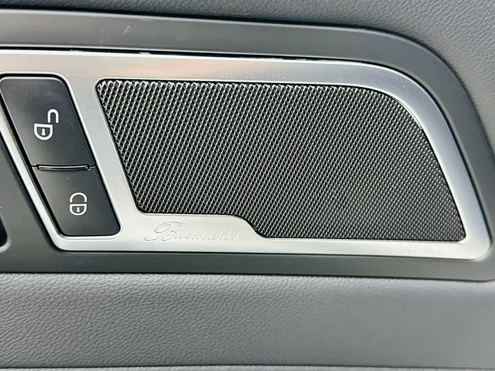 Фото 7 - Mercedes-Benz AMG GT