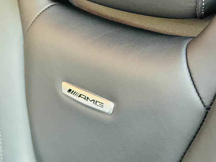 Фото 9 - Mercedes-Benz AMG GT