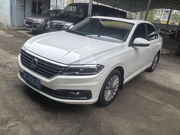 Фото 1 - Volkswagen Lavida