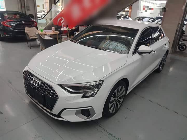 Фото 2 - Audi A3