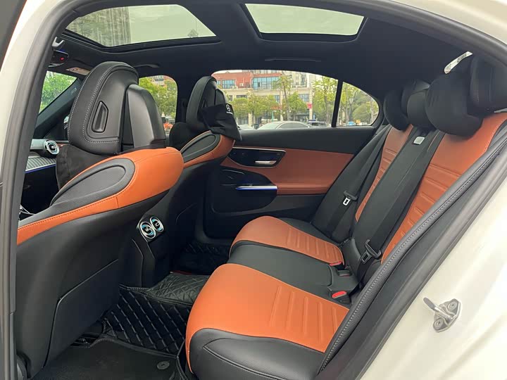 Фото 4 - Mercedes-Benz C-Class