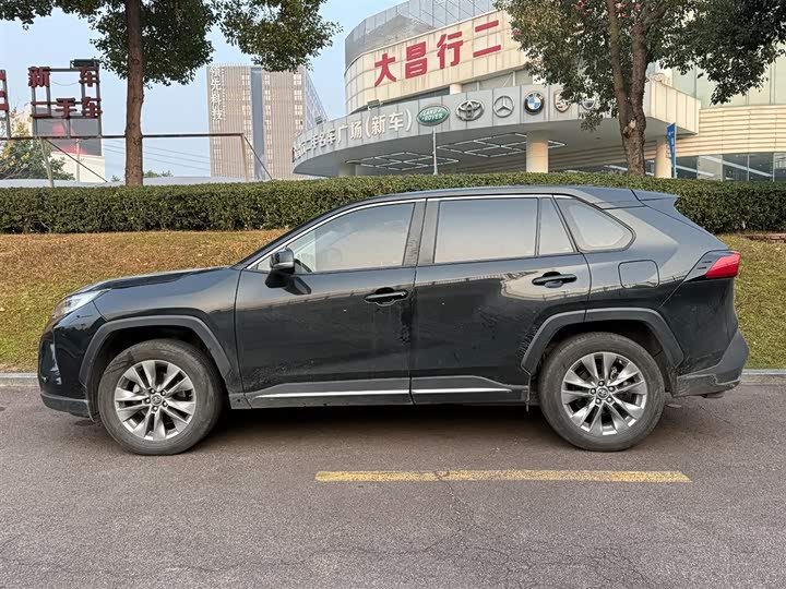 Фото 3 - Toyota Wildlander