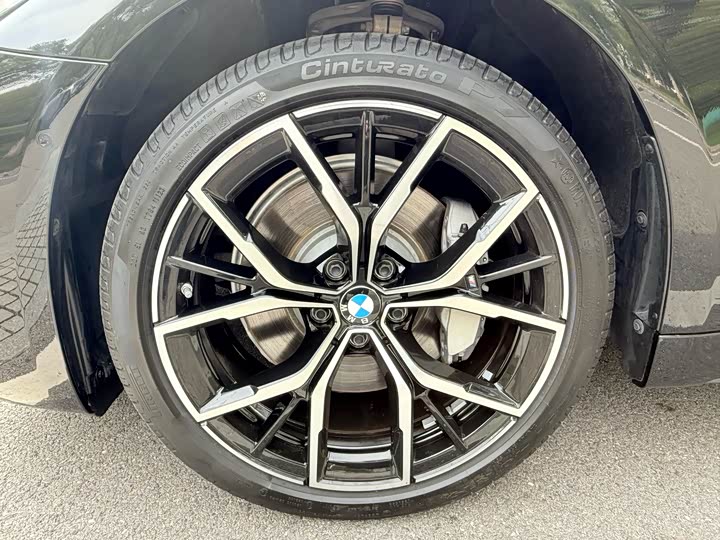 Фото 5 - BMW 5 Series