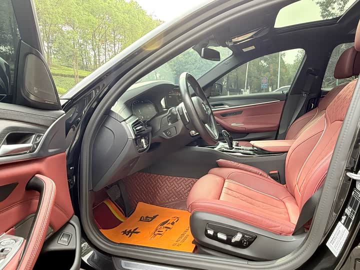 Фото 6 - BMW 5 Series