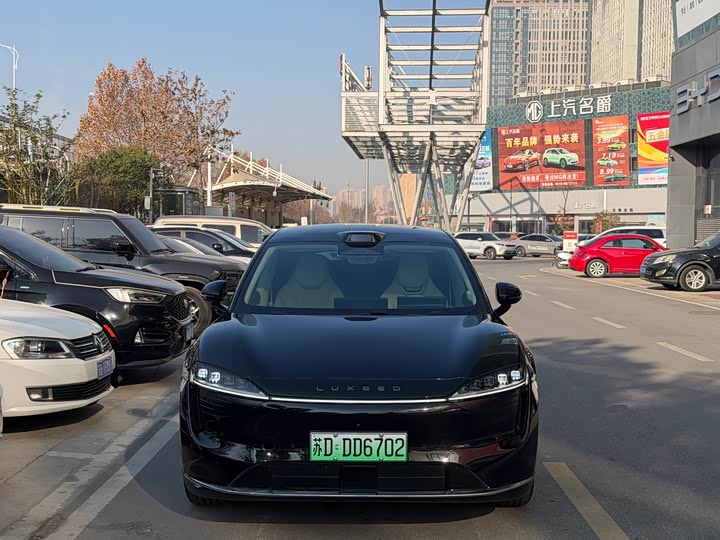 Фото 2 - Luxeed R7