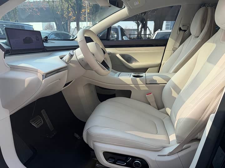 Фото 3 - Luxeed R7