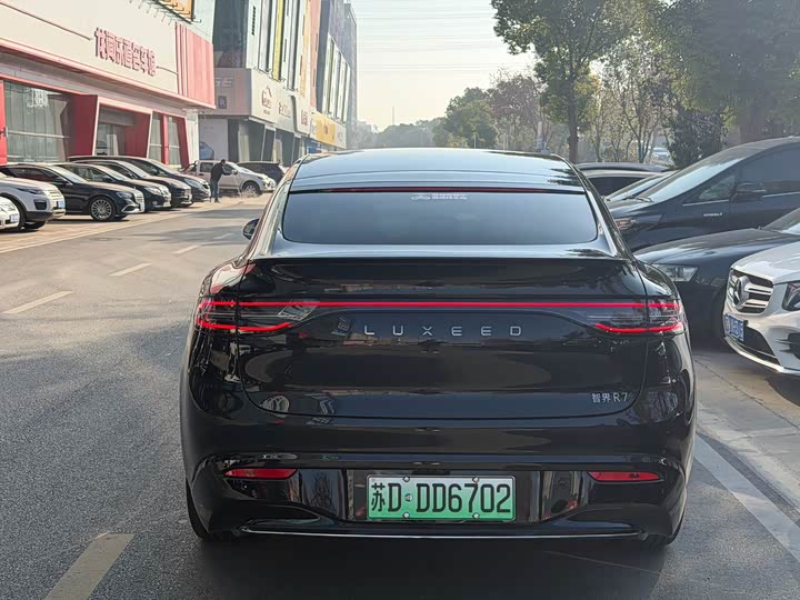 Фото 6 - Luxeed R7