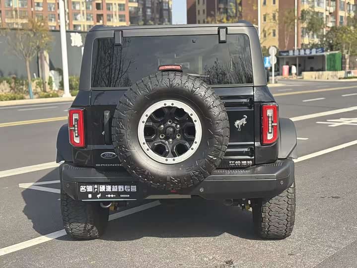 Фото 4 - Ford Bronco