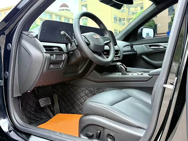 Фото 4 - Cadillac CT5