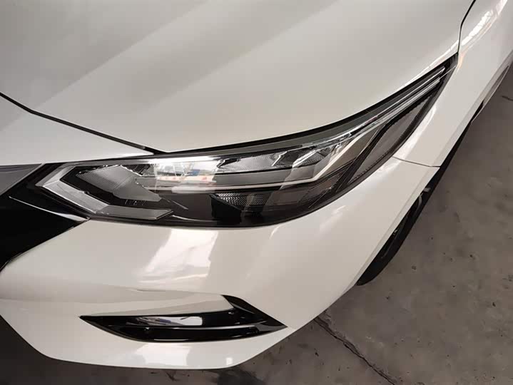 Фото 5 - Nissan Sylphy