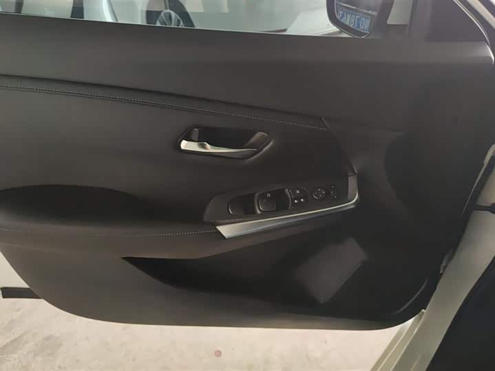 Фото 7 - Nissan Sylphy