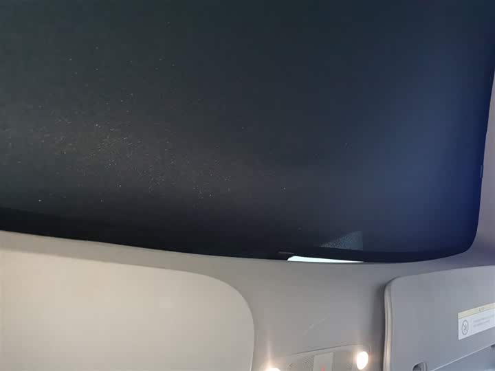 Фото 8 - Tesla Model Y