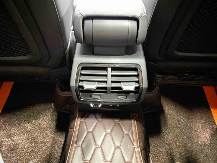 Фото 9 - Audi Q3