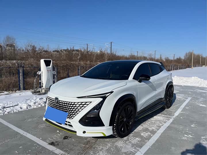 Фото 1 - Changan UNI-T