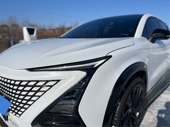 Фото 2 - Changan UNI-T