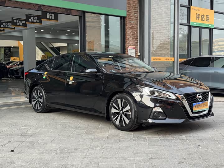 Фото 3 - Nissan Teana