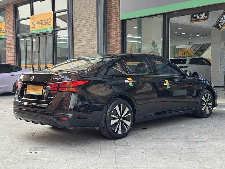 Фото 7 - Nissan Teana