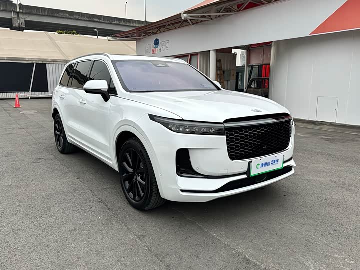 Фото 7 - LiXiang One