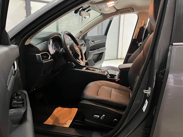 Фото 8 - Mazda CX-5