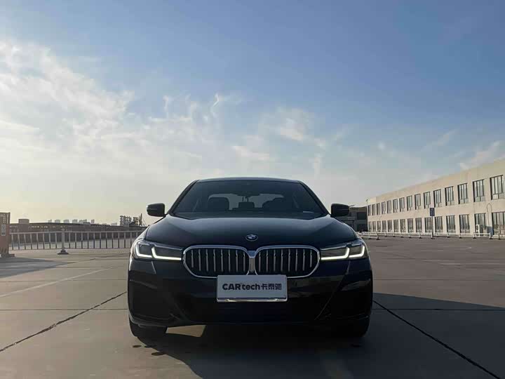 Фото 2 - BMW 5 Series