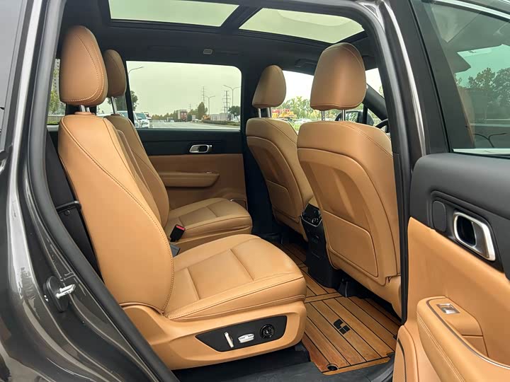 Фото 8 - LiXiang One