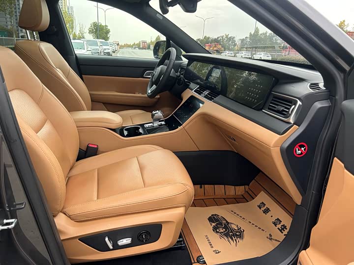 Фото 9 - LiXiang One