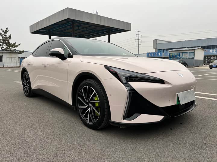 Фото 3 - BAIC Arcfox Alpha S5