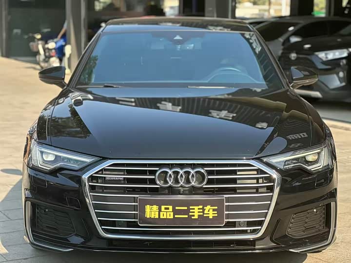 Фото 2 - Audi A6L