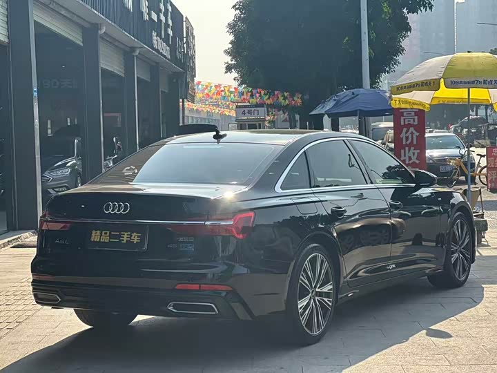 Фото 7 - Audi A6L