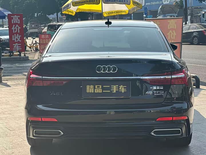 Фото 8 - Audi A6L