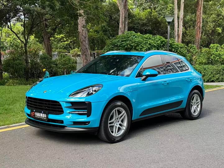 Фото 1 - Porsche Macan