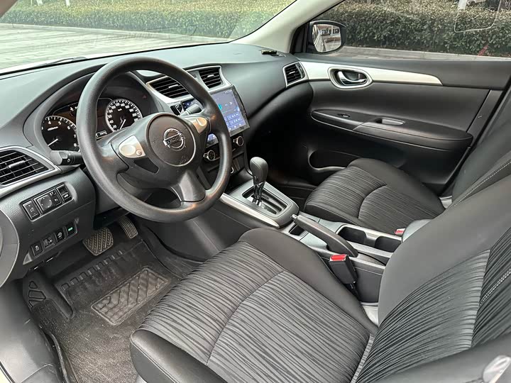 Фото 9 - Nissan Sylphy