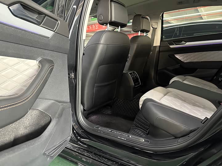 Фото 8 - Volkswagen Magotan