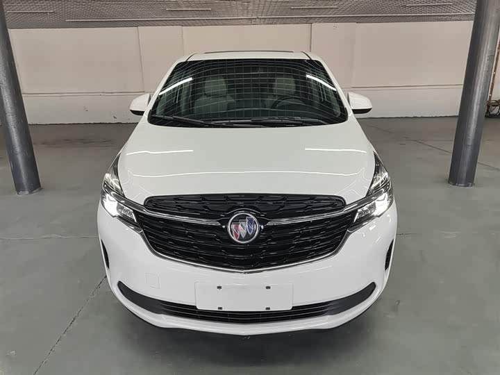 Фото 3 - Buick GL8 ES