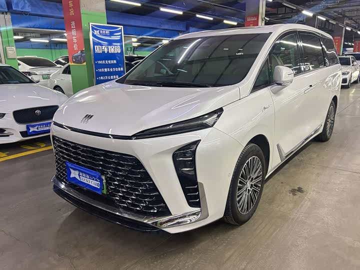 Фото 1 - Buick GL8 Hybrid