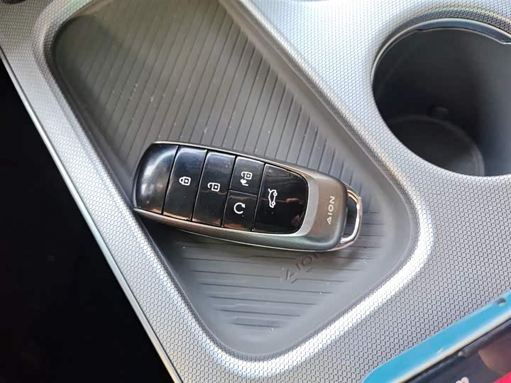 Фото 9 - GAC Aion Y