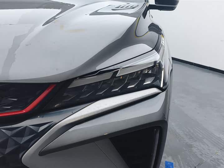 Фото 5 - Geely Coolray