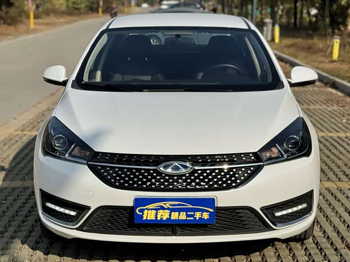 Фото 2 - Chery Arrizo 5