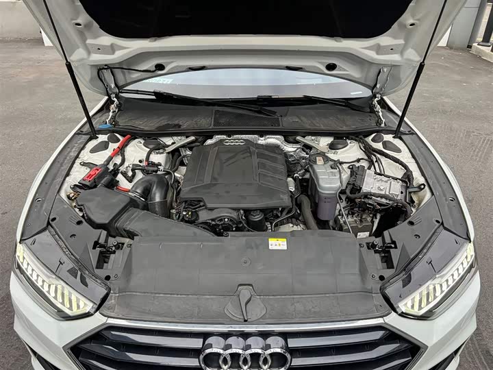 Фото 8 - Audi A7