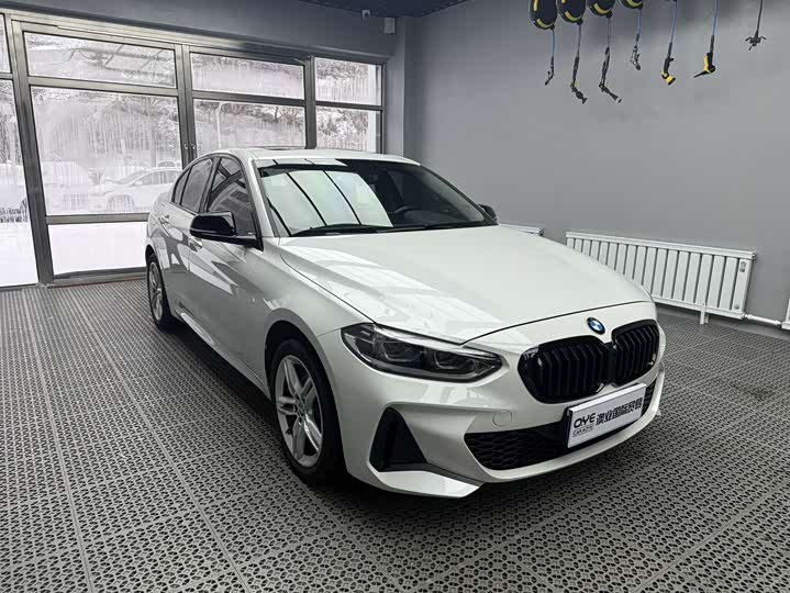 Фото 3 - BMW 1 Series