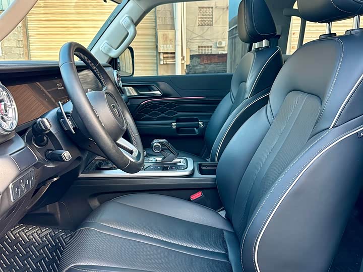 Фото 8 - Tank 300