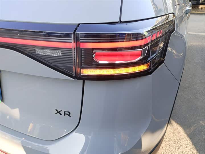 Фото 8 - Volkswagen Tharu