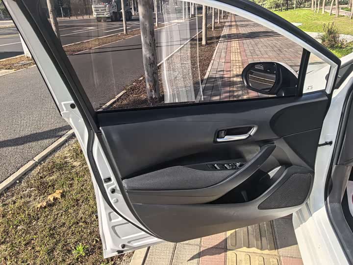 Фото 6 - Toyota Levin