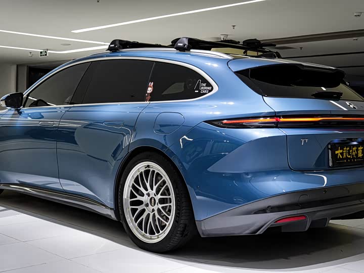 Фото 8 - Nio ET5T