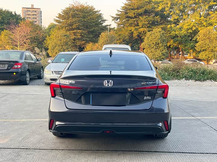 Фото 8 - Honda Integra