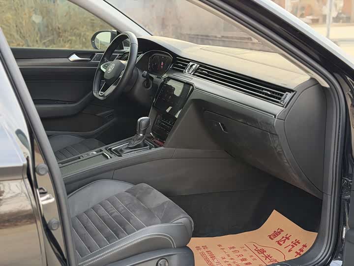 Фото 5 - Volkswagen Magotan