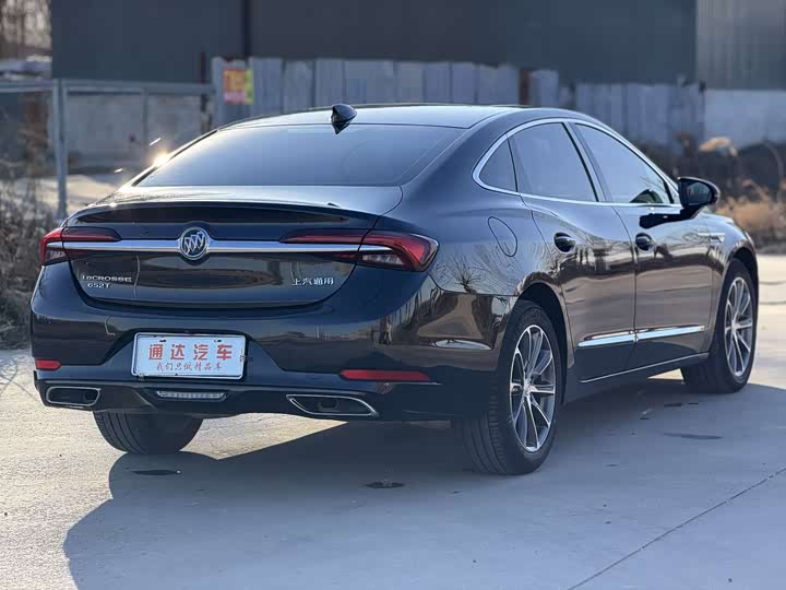 Фото 5 - Buick LaCrosse